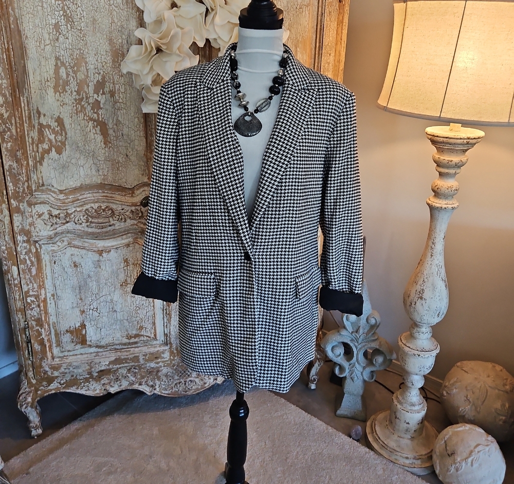 a new day Black & White Houndstooth Blazer
